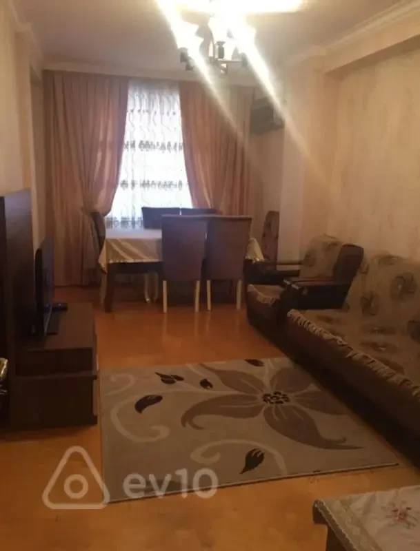Satılır 2 otaqlı yeni tikili 70 m²