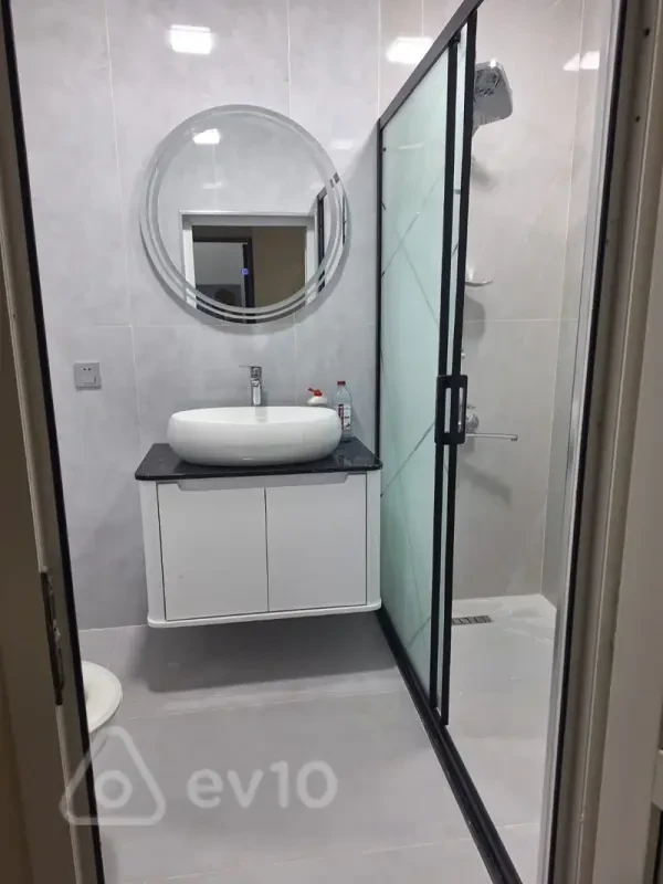 Kirayə verilir 3 otaqlı yeni tikili 65 m²