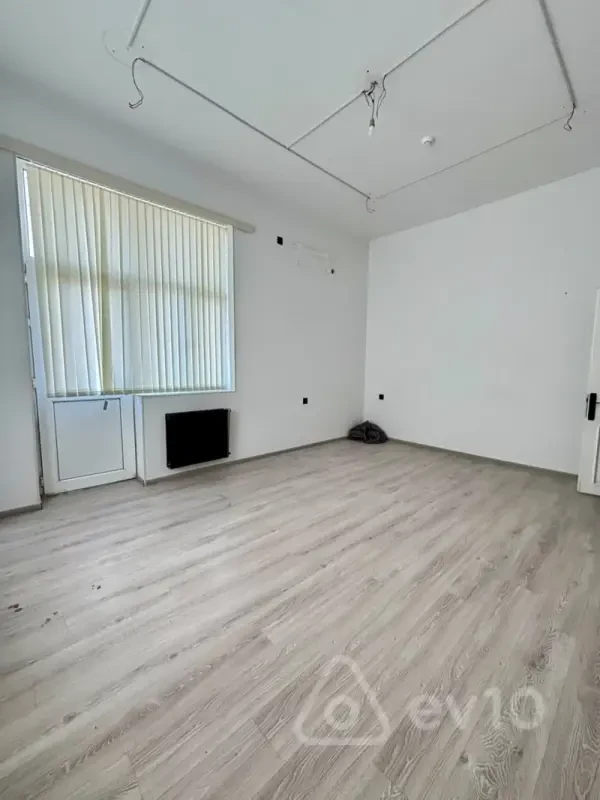 Kirayə verilir 3 otaqlı ofis 165 m²