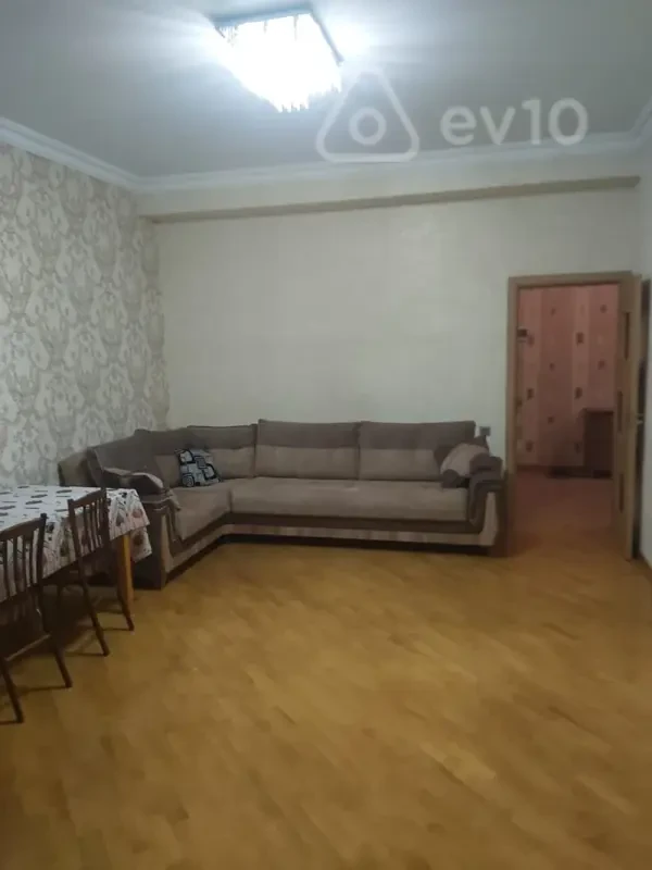 Kirayə verilir 2 otaqlı yeni tikili 68 m²