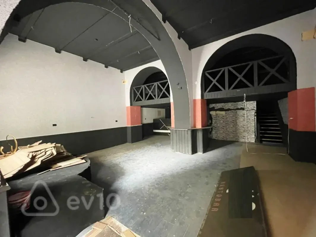 Kirayə verilir mənzil 160 m²
