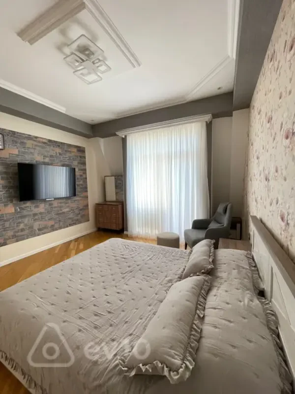 Kirayə verilir 2 otaqlı yeni tikili 50 m²