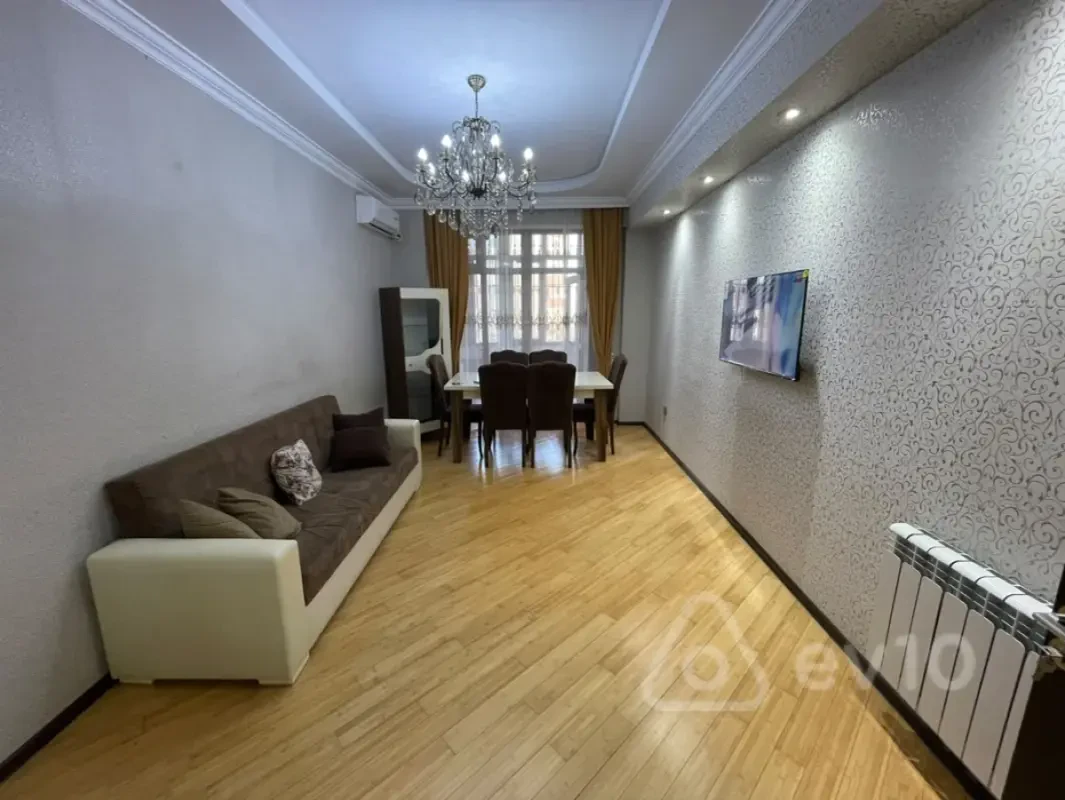 Kirayə verilir 2 otaqlı yeni tikili 65 m²