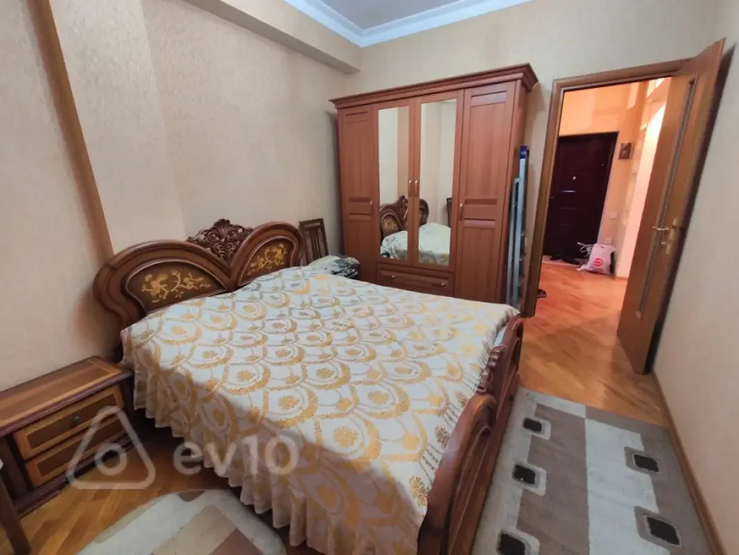 Kirayə verilir 2 otaqlı yeni tikili 66 m²