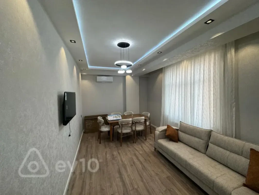 Kirayə verilir 2 otaqlı yeni tikili 80 m²