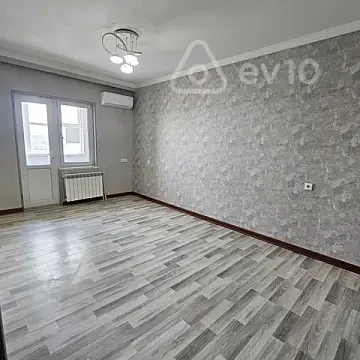 Satılır 3 otaqlı köhnə tikili 70 m² — Bakı, Binəqədi 3 otaq 70.00 m²