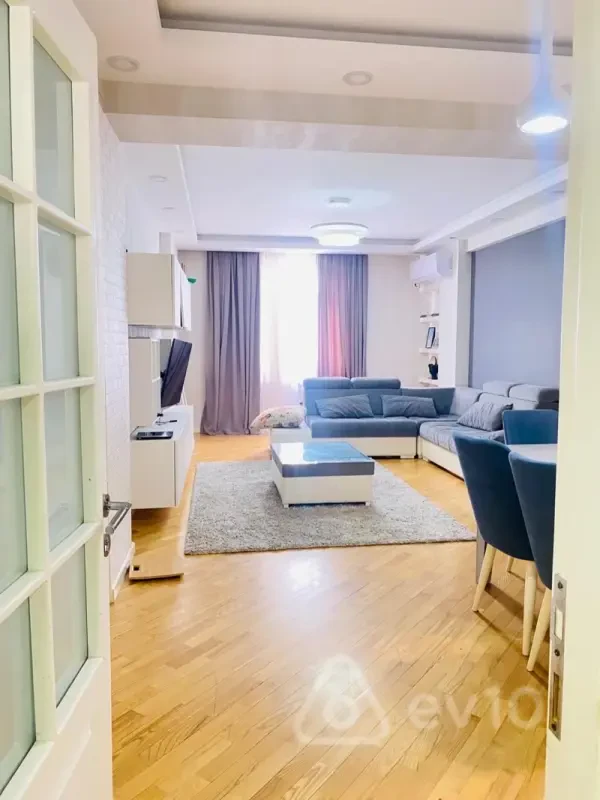 Satılır 3 otaqlı yeni tikili 117 m²