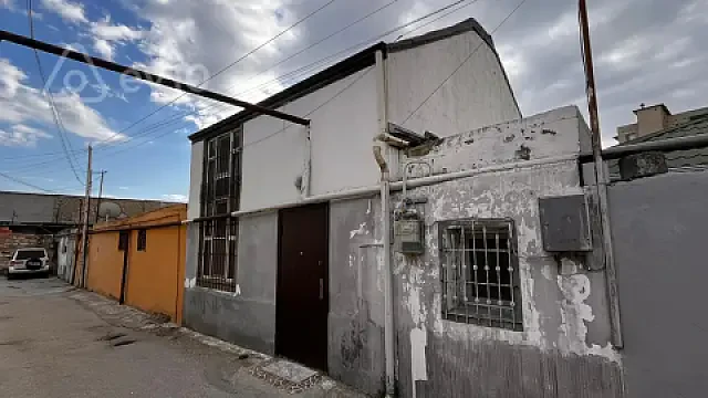 Satılır 3 otaqlı həyət evi 70 m² — Bakı, Yasamal 3 otaq 70.00 m²