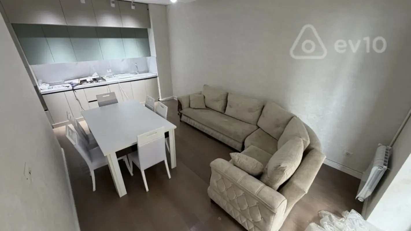 Kirayə verilir 3 otaqlı yeni tikili 76 m²