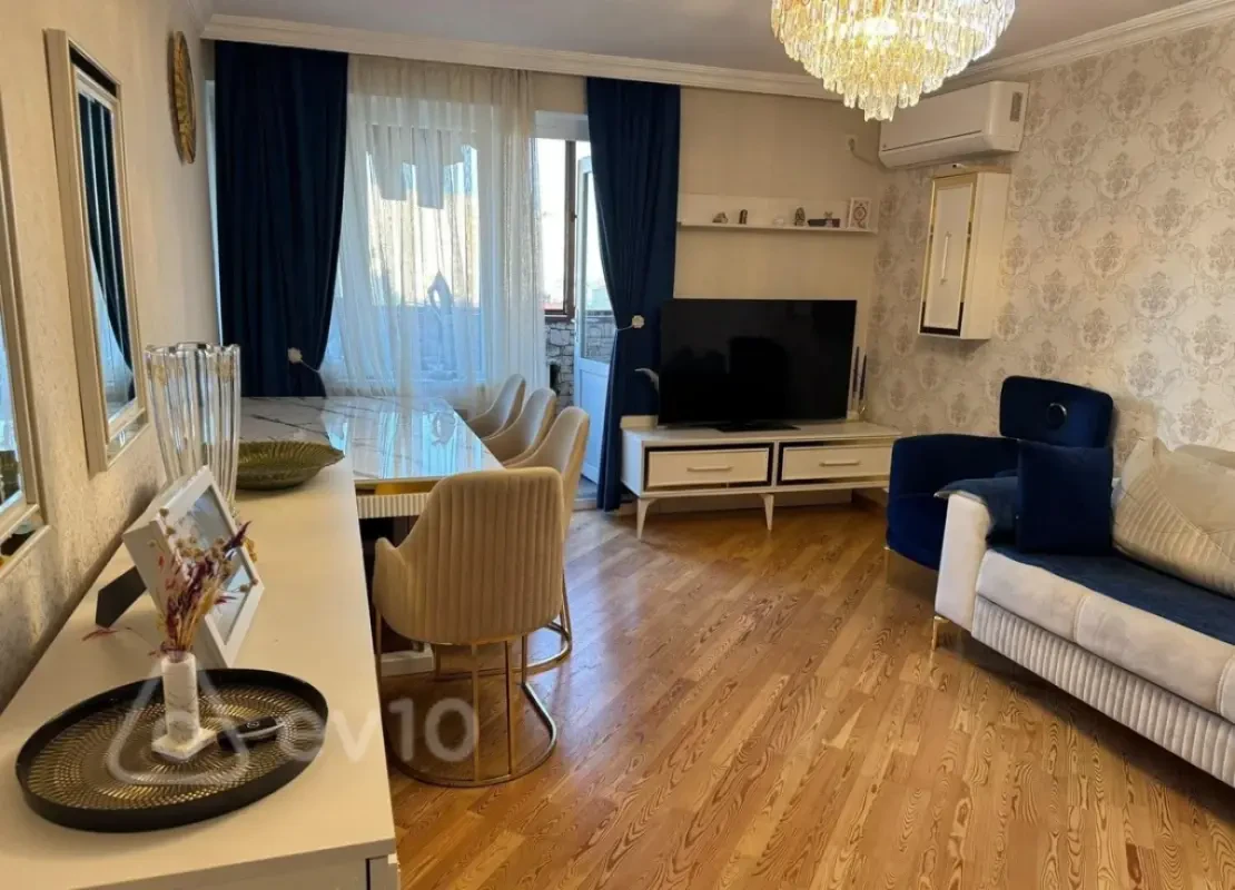 Satılır 3 otaqlı köhnə tikili 75 m²