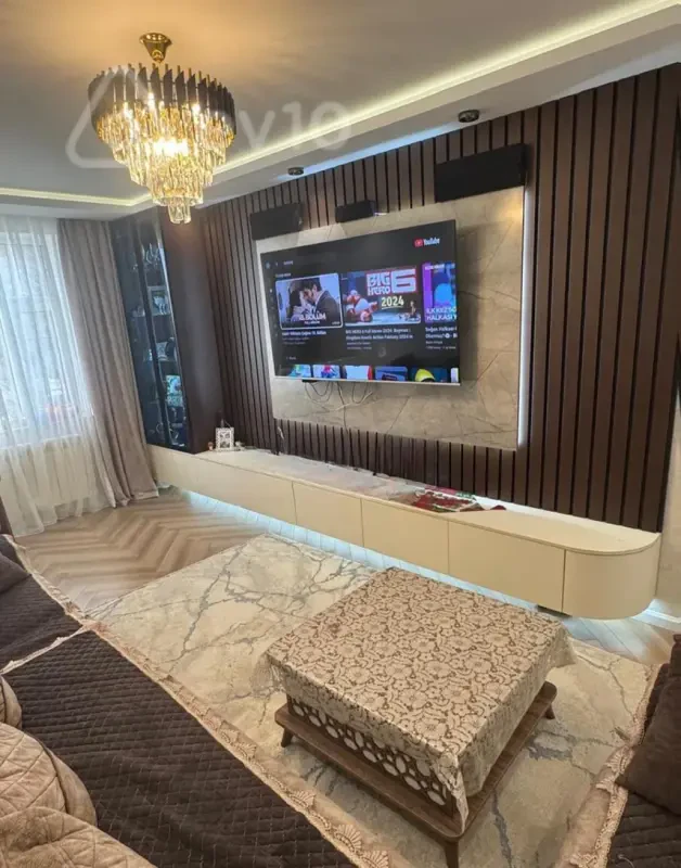 Satılır 5 otaqlı köhnə tikili 100 m²
