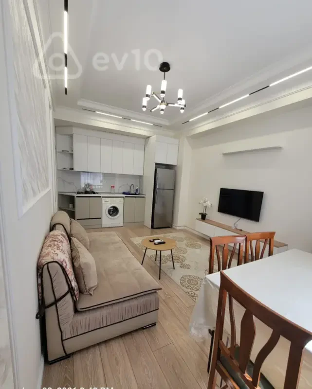 Kirayə verilir 3 otaqlı yeni tikili 65 m²