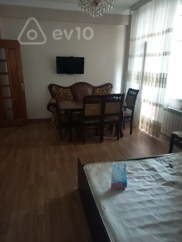 Kirayə verilir 2 otaqlı yeni tikili 60 m²