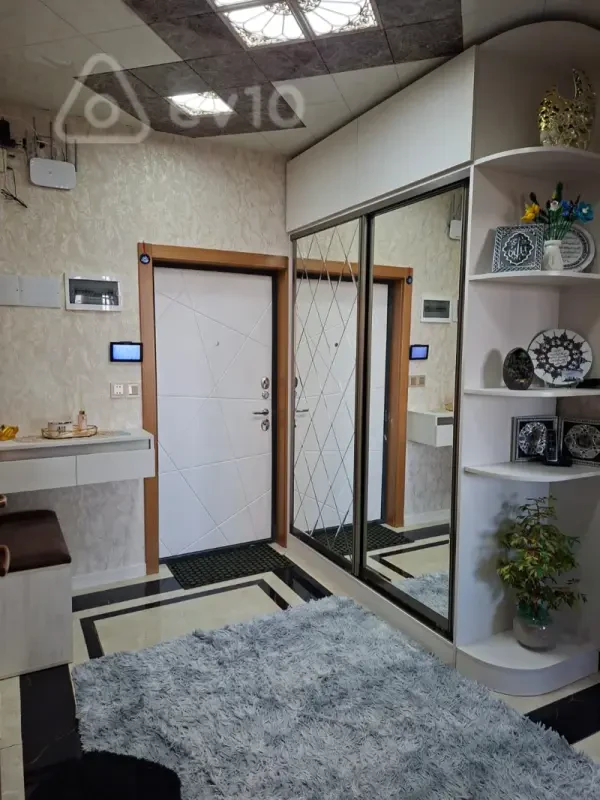 Satılır 3 otaqlı yeni tikili 72 m²