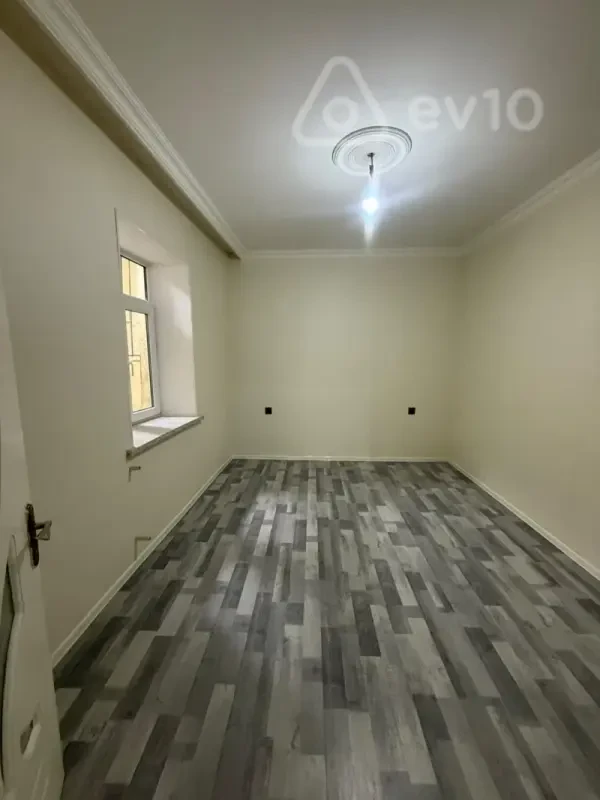 Satılır 3 otaqlı həyət evi 80 m²