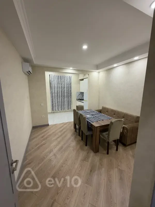Kirayə verilir 2 otaqlı yeni tikili 55 m²