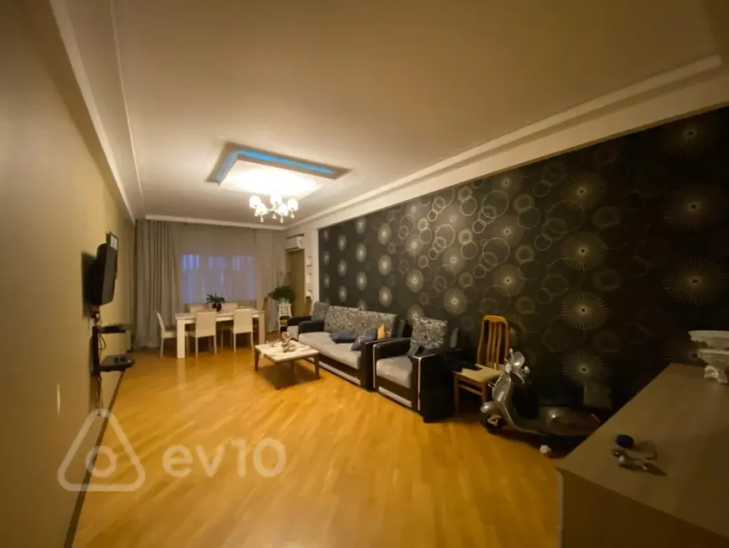 Satılır 2 otaqlı yeni tikili 100 m²