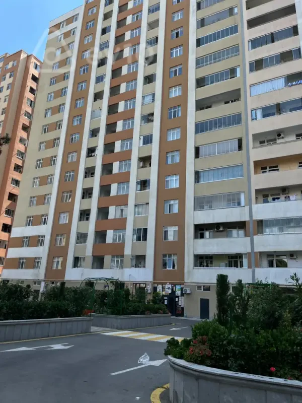 Satılır 2 otaqlı yeni tikili 70 m²