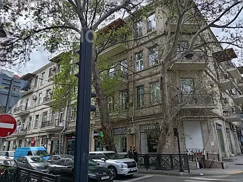 Satılır 1 otaqlı köhnə tikili 30 m² — Bakı, Nəsimi 1 otaq 30.00 m²
