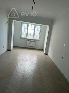 Satılır 2 otaqlı köhnə tikili 65 m² — Bakı, Binəqədi 2 otaq 65.00 m²