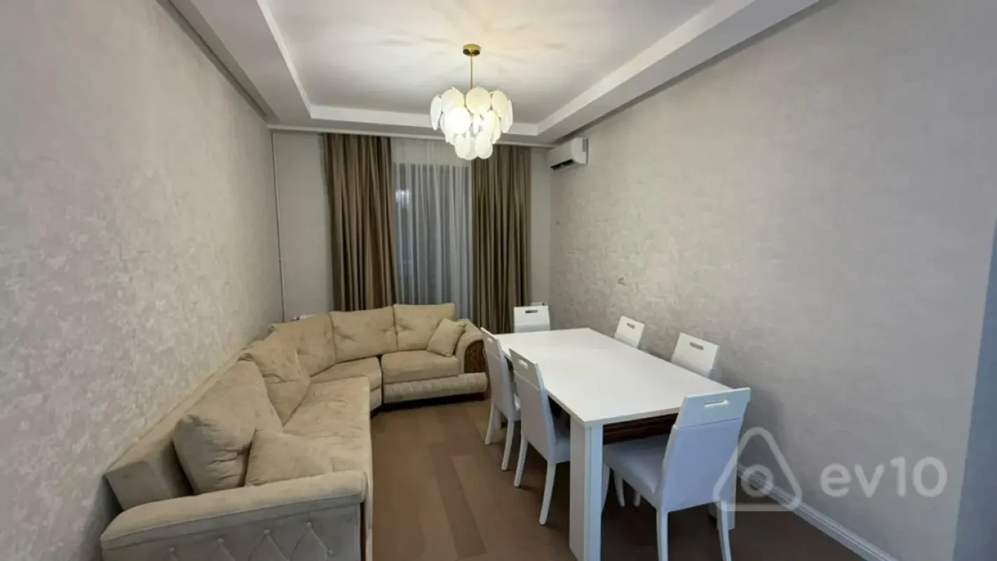 Kirayə verilir 3 otaqlı yeni tikili 80 m²
