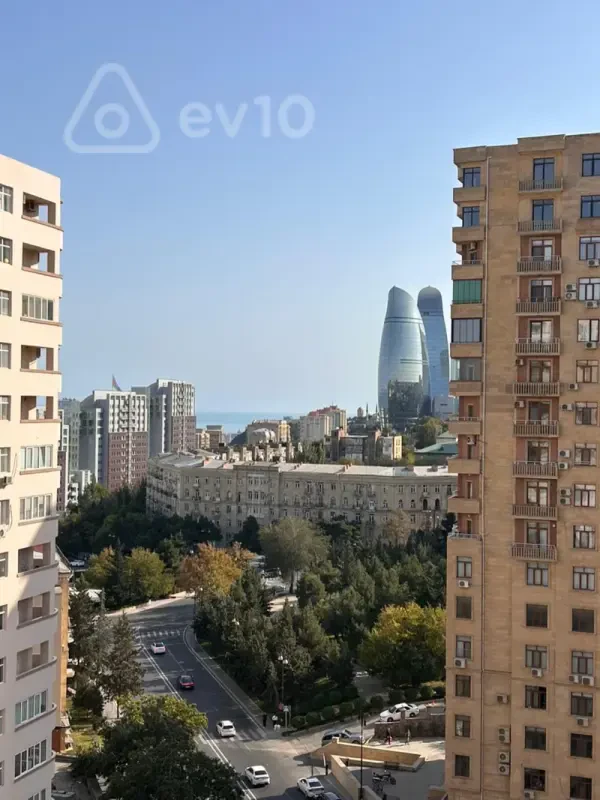 Satılır 3 otaqlı yeni tikili 115 m²