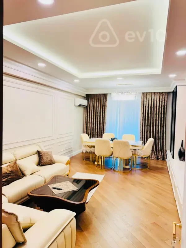 Kirayə verilir 3 otaqlı yeni tikili 175 m²