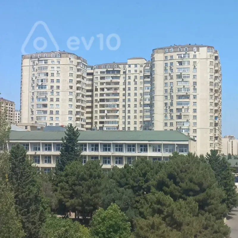 Satılır 3 otaqlı yeni tikili 128 m²