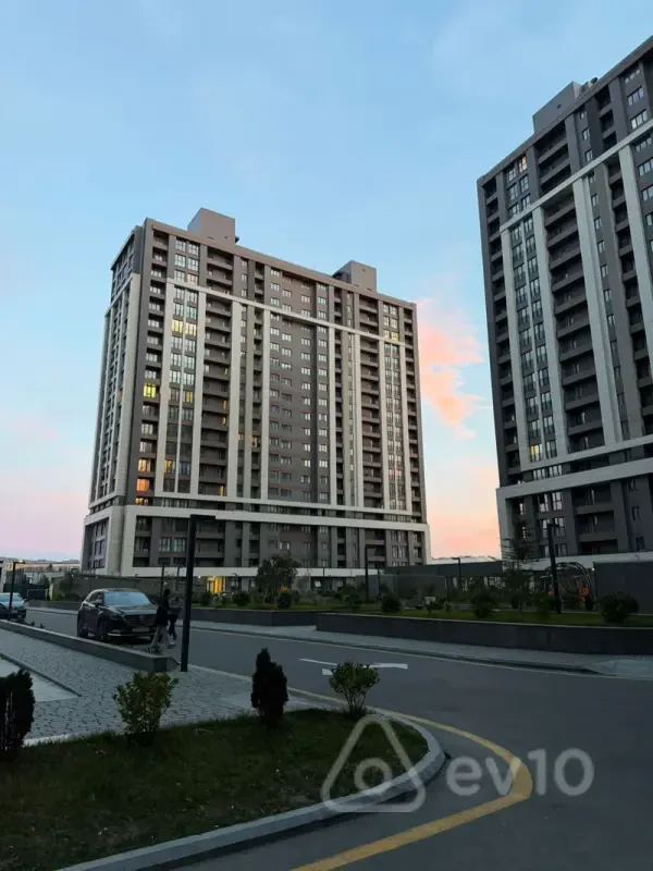 Kirayə verilir 2 otaqlı yeni tikili 68 m²