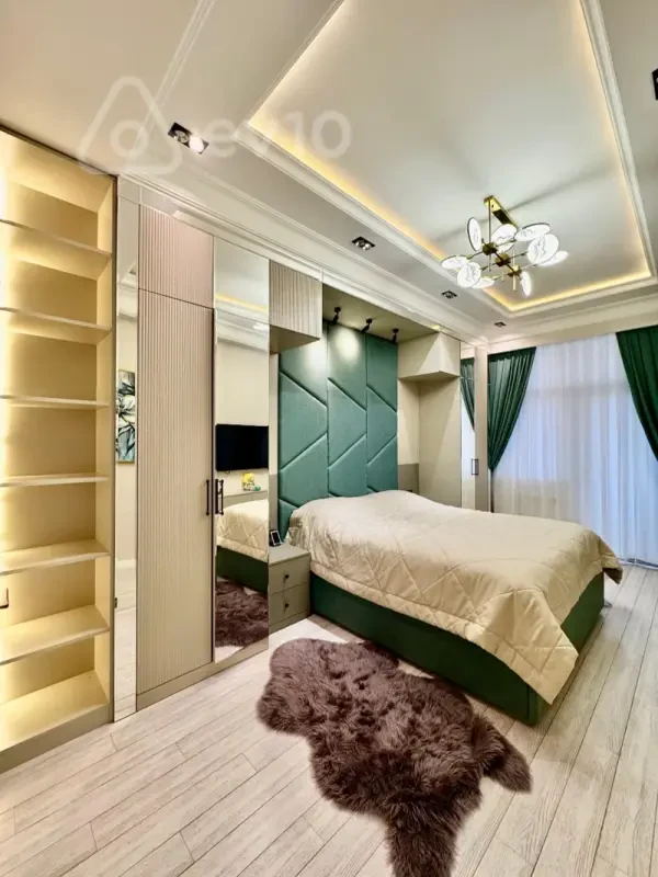 Kirayə verilir 3 otaqlı yeni tikili 120 m²