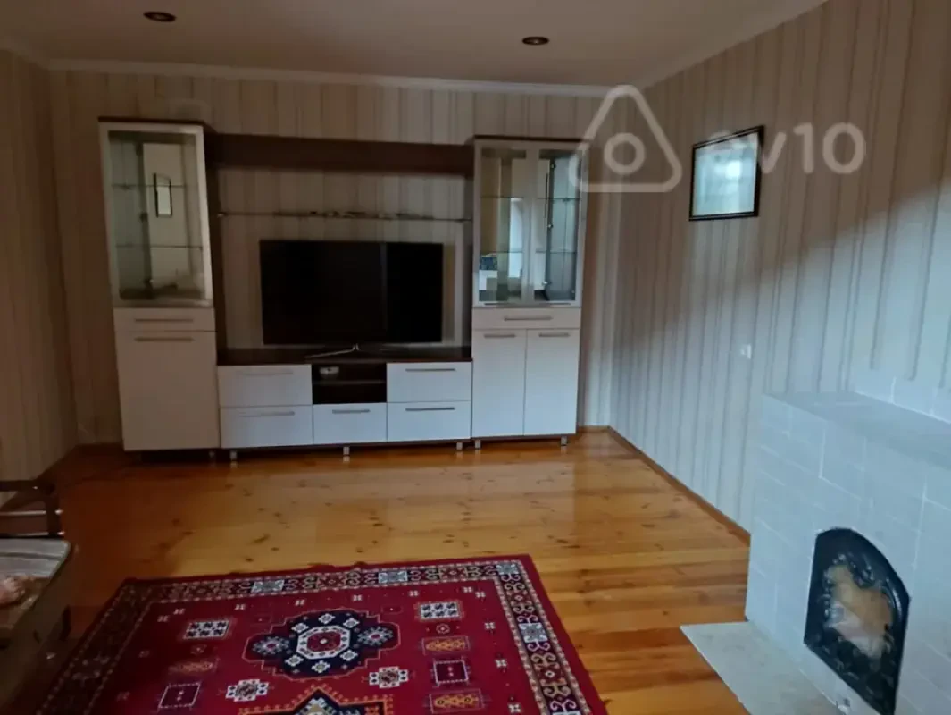 Kirayə verilir 6 otaqlı həyət evi 300 m²
