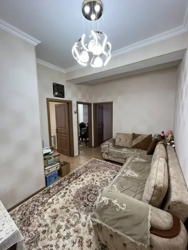 Kirayə verilir 2 otaqlı yeni tikili 80 m²