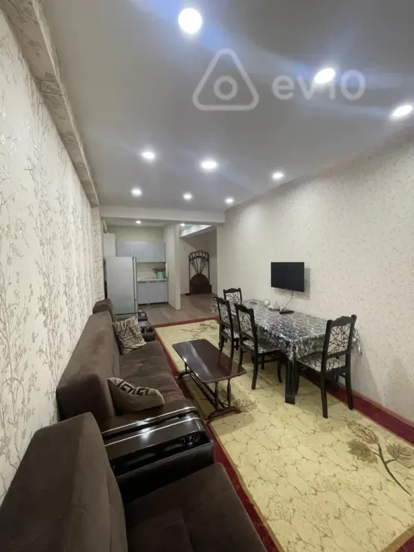Kirayə verilir 2 otaqlı yeni tikili 70 m²