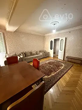 Kirayə verilir 4 otaqlı köhnə tikili 130 m² — Bakı, Yasamal 4 otaq 130.00 m²