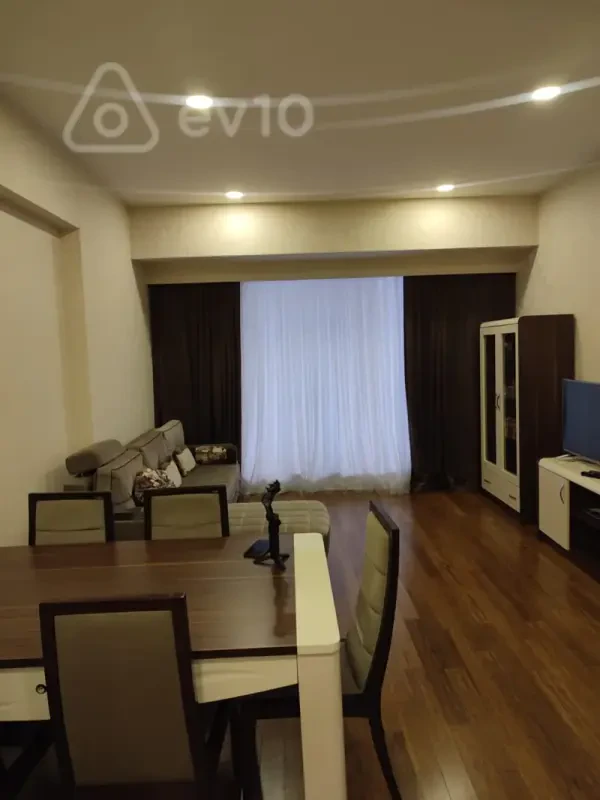 Kirayə verilir 2 otaqlı yeni tikili 90 m²