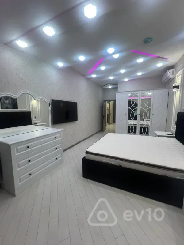 Kirayə verilir 3 otaqlı yeni tikili 145 m²