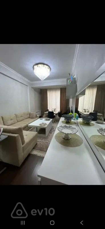 Kirayə verilir 2 otaqlı yeni tikili 80 m²