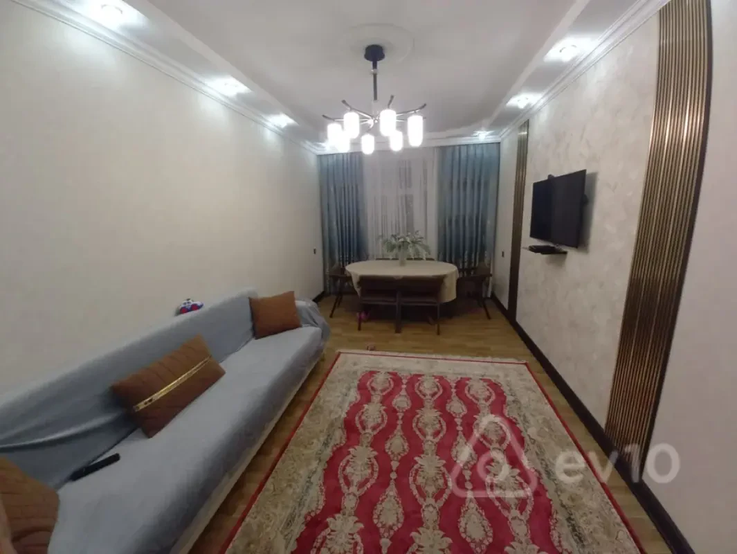 Satılır 3 otaqlı köhnə tikili 85 m²