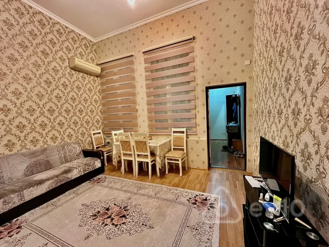 Kirayə verilir 2 otaqlı köhnə tikili 70 m²