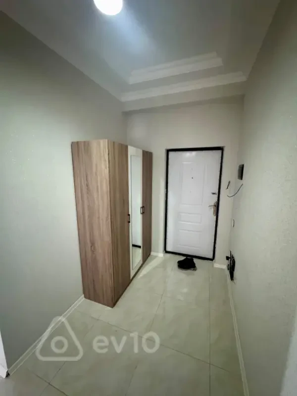 Kirayə verilir 3 otaqlı yeni tikili 100 m²