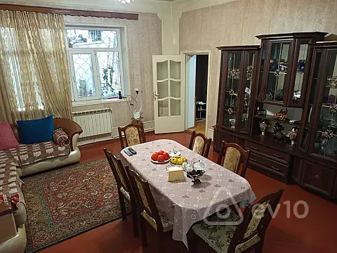 Kirayə verilir 6 otaqlı həyət evi 250 m² — Bakı, Nizami 6 otaq 250.00 m²