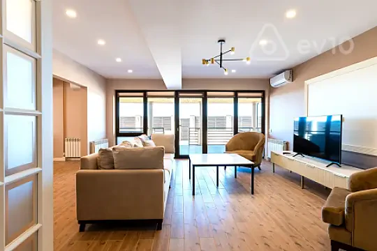 Kirayə verilir 5 otaqlı həyət evi 370 m² — Bakı, Xəzər 5 otaq 370.00 m²