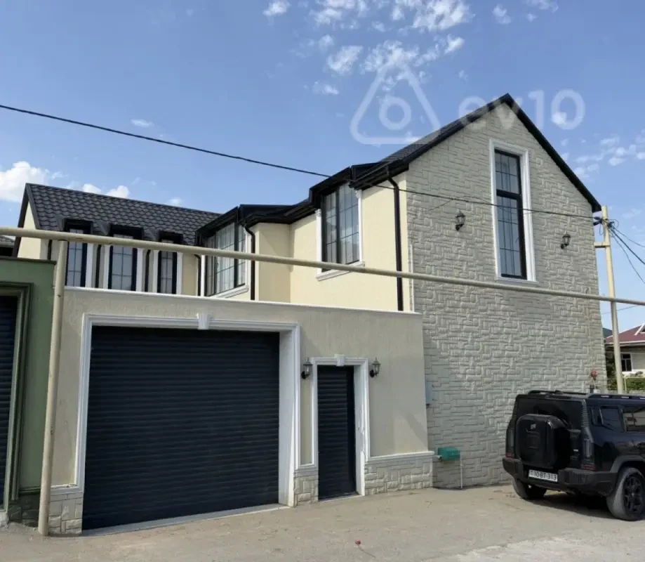 Satılır 5 otaqlı həyət evi 220 m²