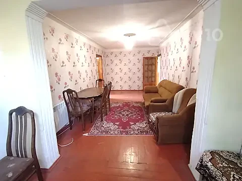 Kirayə verilir 2 otaqlı köhnə tikili 50 m² — Bakı, Nizami 2 otaq 50.00 m²