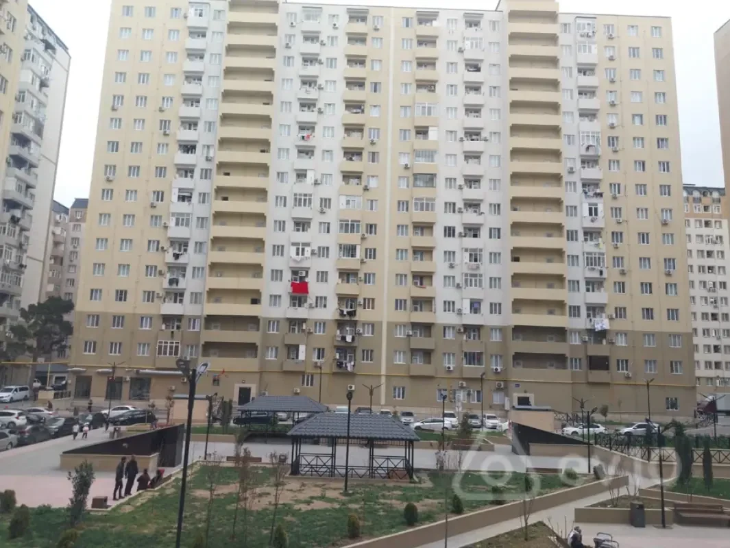 Kirayə verilir 2 otaqlı yeni tikili 70 m²