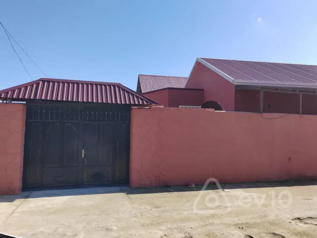Kirayə verilir 4 otaqlı həyət evi 130 m²