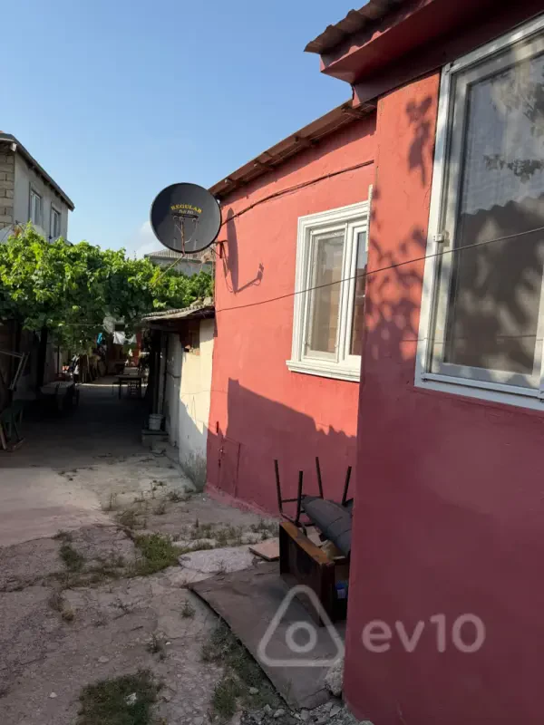 Kirayə verilir 2 otaqlı həyət evi 65 m²