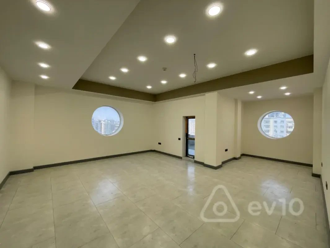 Kirayə verilir 4 otaqlı ofis 250 m²