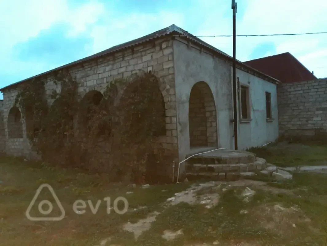 Satılır 3 otaqlı həyət evi 120 m²