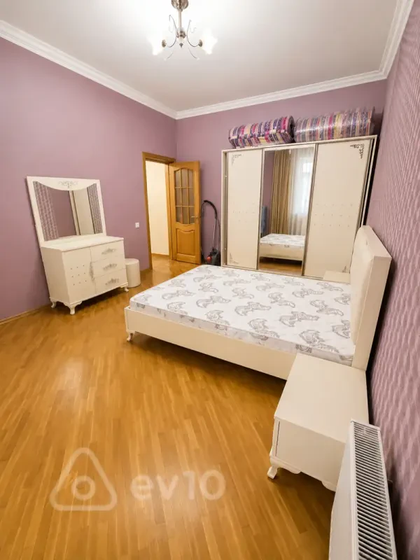 Kirayə verilir 2 otaqlı yeni tikili 90 m²